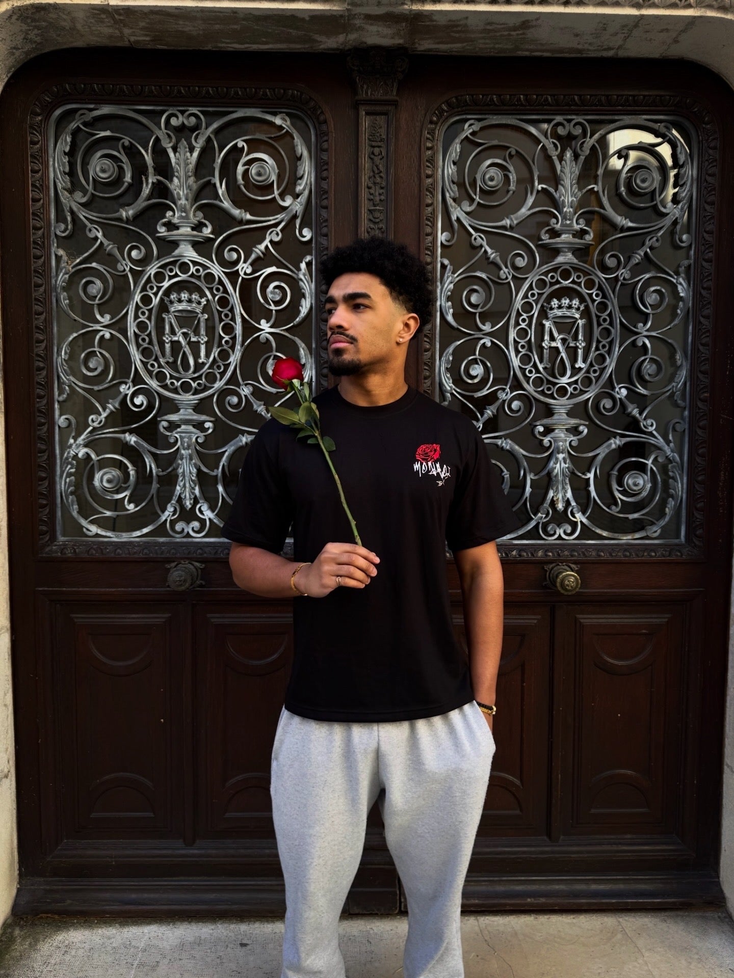 BLACK T-SHIRT DIVINE ANGEL