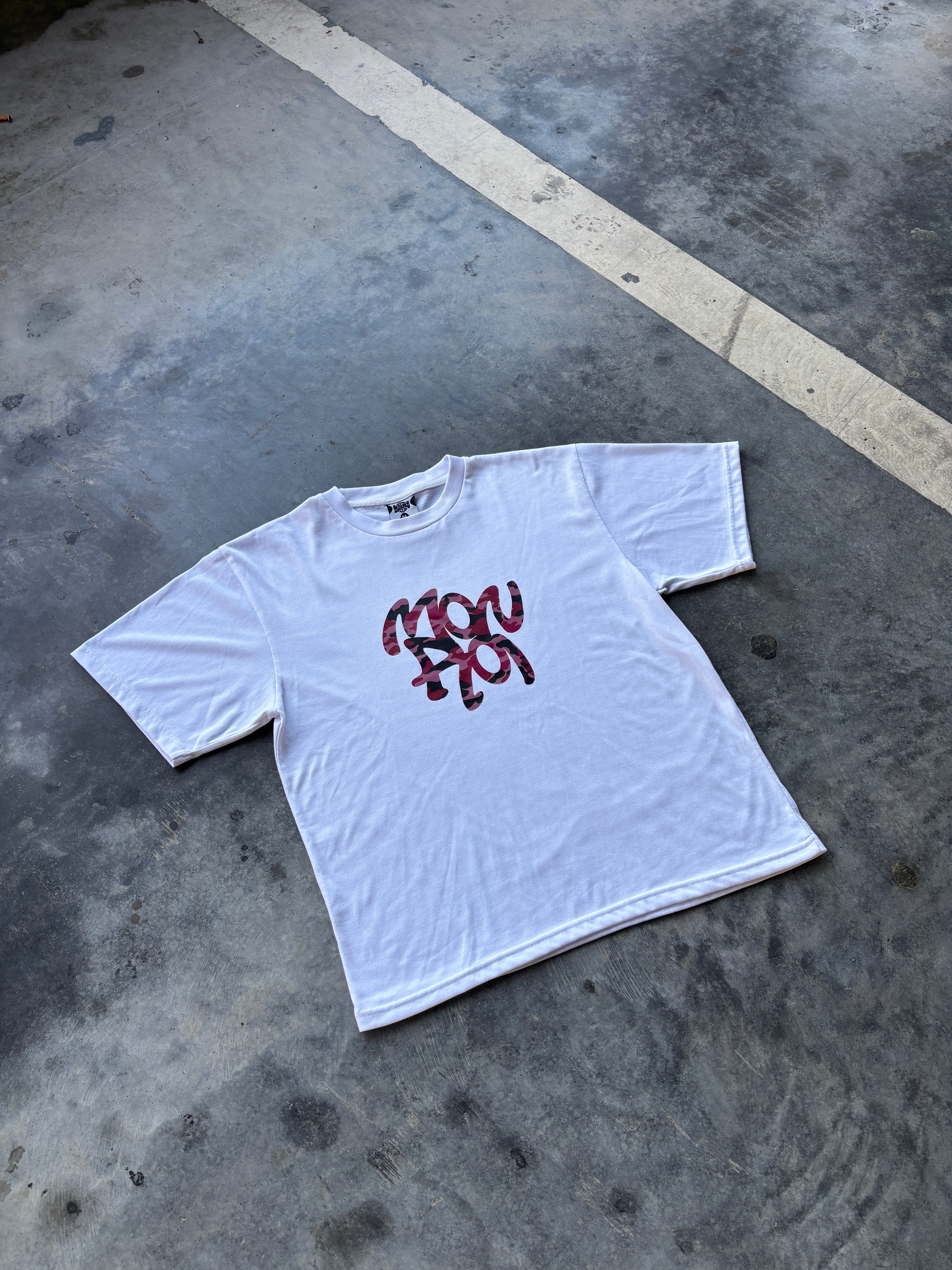 WHITE T-SHIRT CAPINK