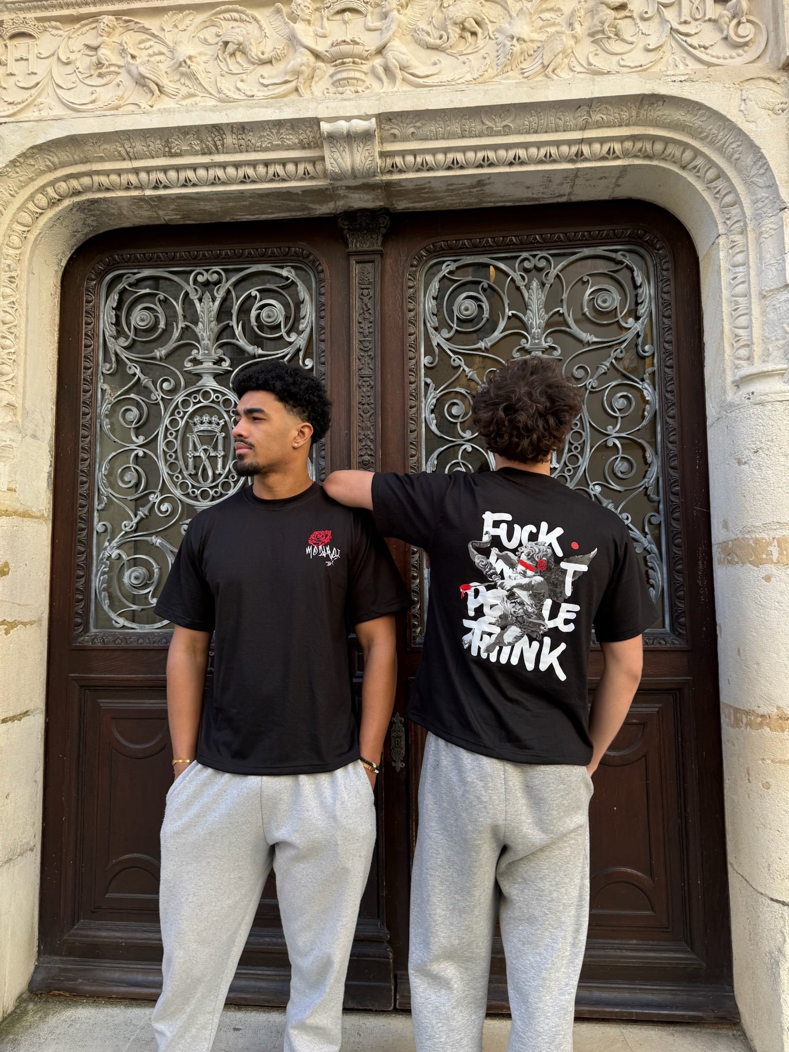 BLACK T-SHIRT DIVINE ANGEL