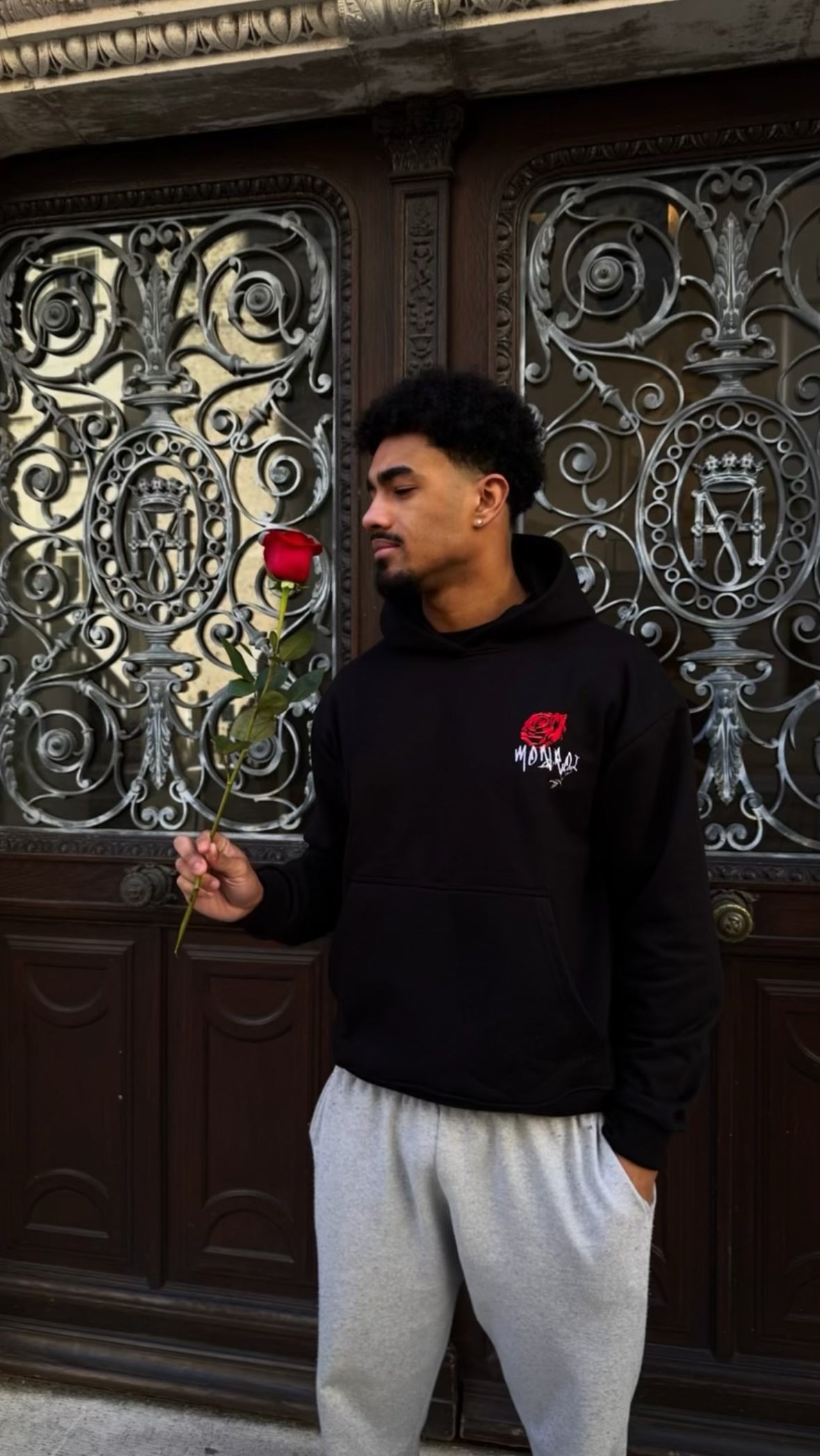 BLACK HOODIE DIVINE ANGEL