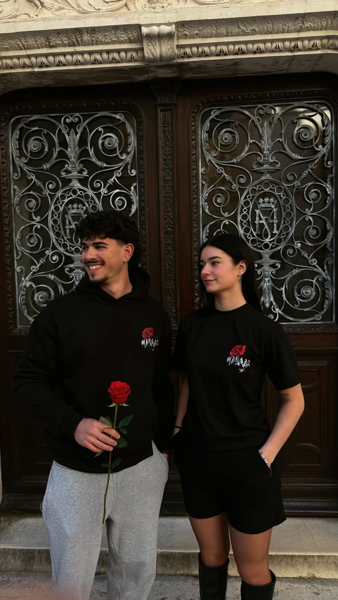 BLACK HOODIE DIVINE ANGEL