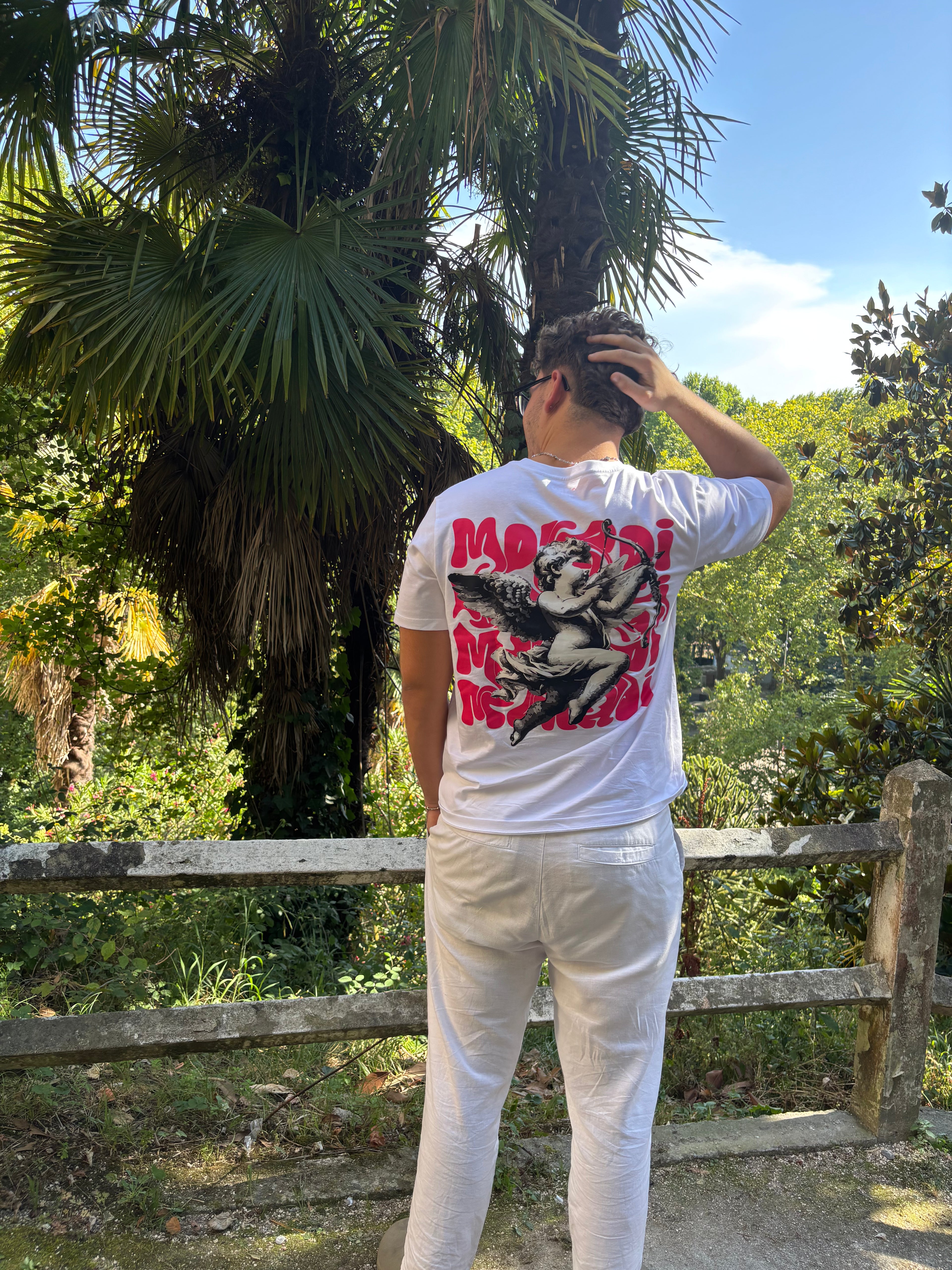 WHITE T-SHIRT ANGEL