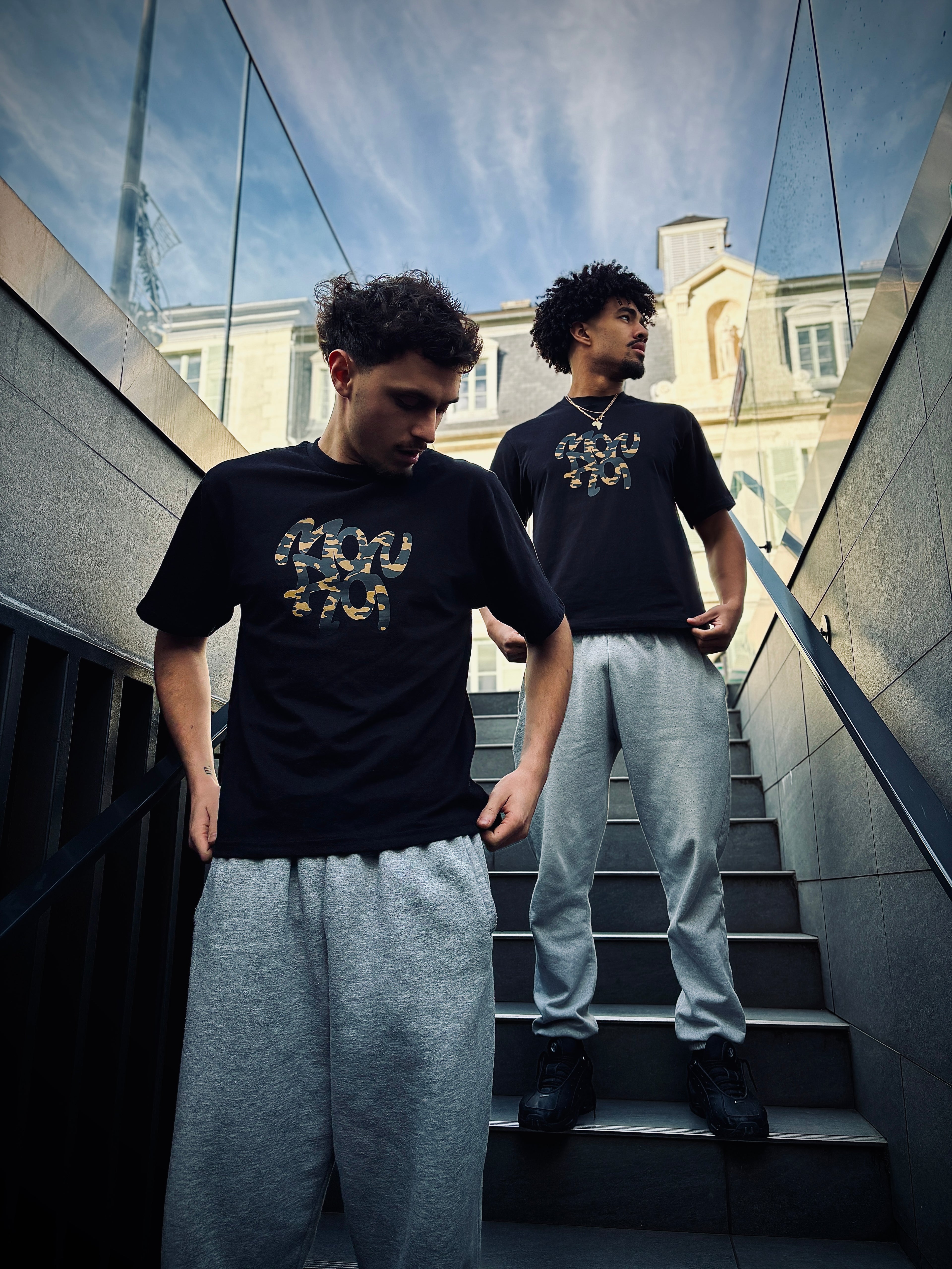 BLACK T-SHIRT MILITARY